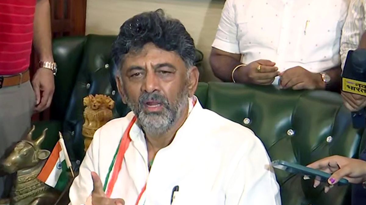 Dk Shivakumar Wishes Siddaramaiah All The Best Ahead Of Congress Decision On New Karnataka Cm